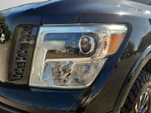 2017 Nissan Titan PRO-4X