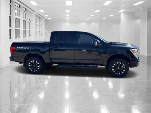 2017 Nissan Titan PRO-4X