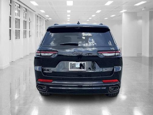 2025 Jeep Grand Cherokee L Summit Reserve