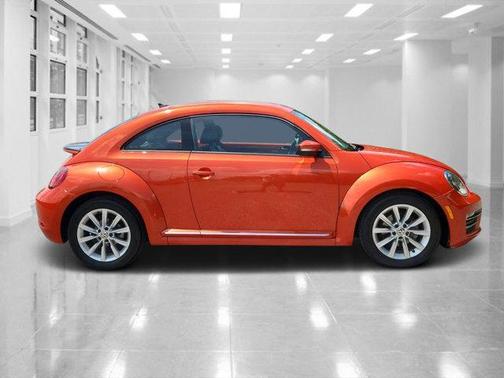 2017 Volkswagen Beetle 1.8T SE