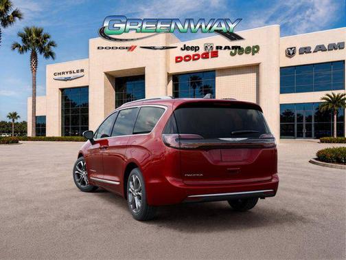 Red Hot Pearlcoat 2026 Chrysler Pacifica L