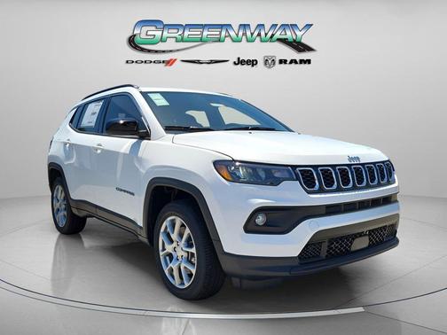 Bright White Clearcoat 2024 Jeep Compass Latitude Lux