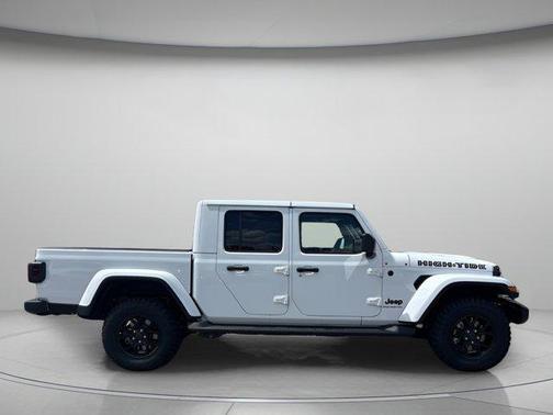 2025 Jeep Gladiator High Tide