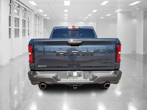 2025 RAM 1500 Warlock Crew Cab 4x4 5'7' Box