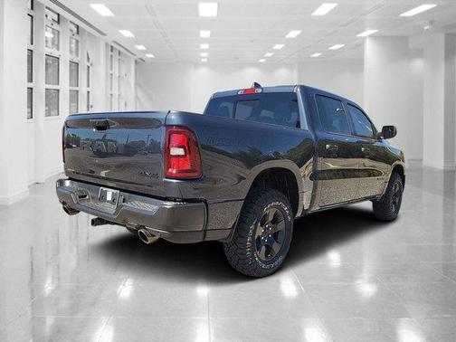 2025 RAM 1500 Warlock Crew Cab 4x4 5'7' Box
