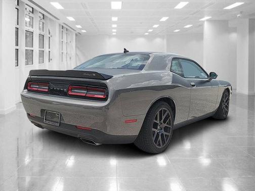 2017 Dodge Challenger R/T