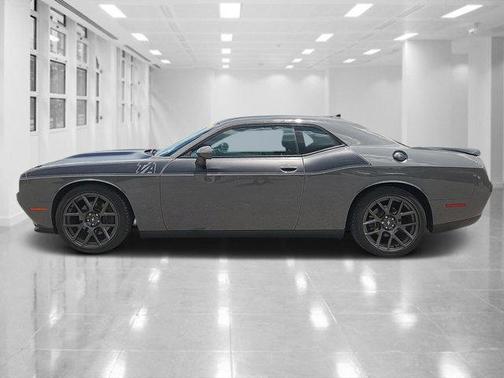 2017 Dodge Challenger R/T
