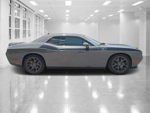 2017 Dodge Challenger R/T