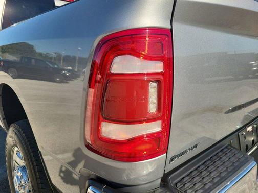 2024 RAM 2500 Tradesman Crew Cab 4x4 6'4' Box