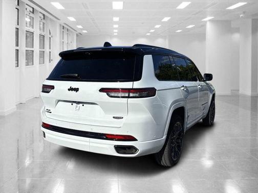 2025 Jeep Grand Cherokee L Summit Reserve