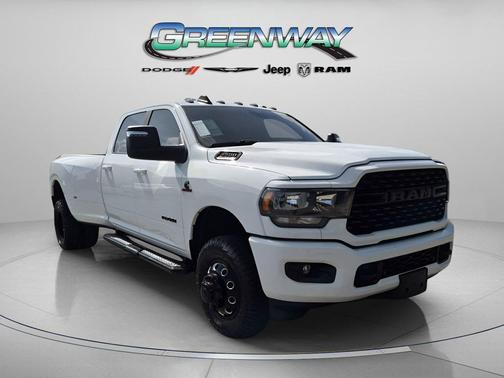 Bright White Clearcoat 2024 RAM 3500 Big Horn Crew Cab 4x4 8' Box