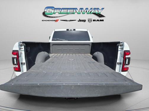 Bright White Clearcoat 2024 RAM 3500 Big Horn Crew Cab 4x4 8' Box