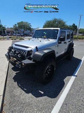 Bright Silver Metallic 2008 Jeep Wrangler Unlimited X