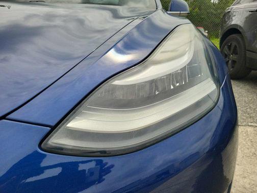 2020 Tesla Model 3 Standard Range