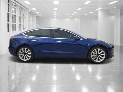 2020 Tesla Model 3 Standard Range
