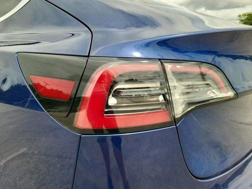 2020 Tesla Model 3 Standard Range