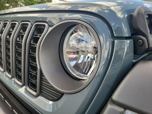 2025 Jeep Wrangler 4xe Sport S