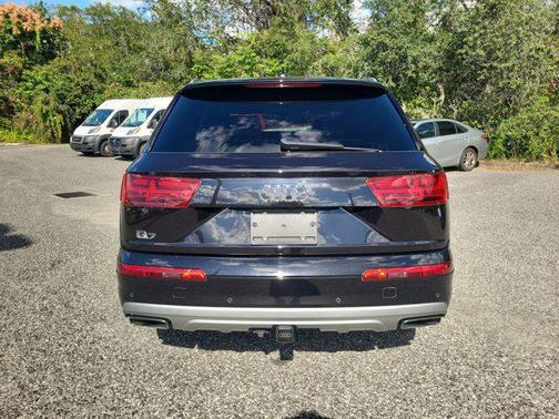 2019 Audi Q7 55 Premium Plus