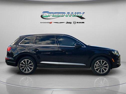 2019 Audi Q7 55 Premium Plus
