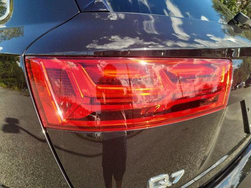 2019 Audi Q7 55 Premium Plus