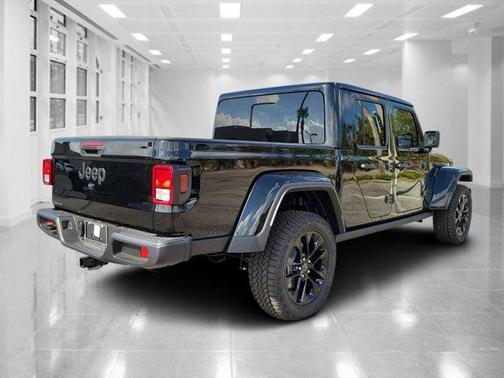 2025 Jeep Gladiator Nighthawk