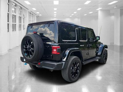 2022 Jeep Wrangler Unlimited 4xe Sahara