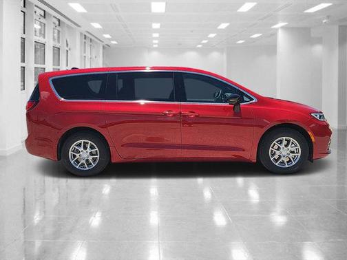 2025 Chrysler Pacifica L