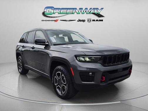 Baltic Gray Metallic Clearcoat 2022 Jeep Grand Cherokee Trailhawk