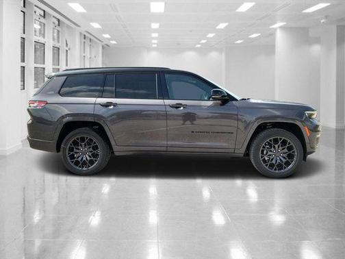 2025 Jeep Grand Cherokee L Summit Reserve