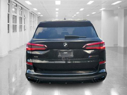2021 BMW X5 M50i