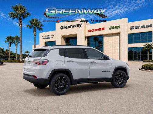 Bright White Clearcoat 2026 Jeep Compass Latitude