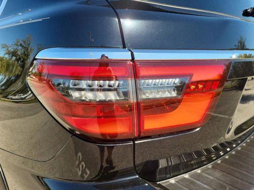 2021 Nissan Armada Platinum 2WD