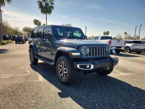 2026 Jeep Wrangler 4-Door Sahara 4x4