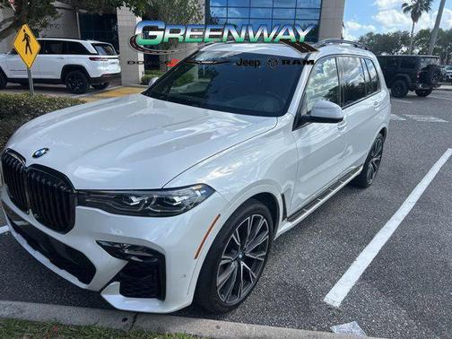 Mineral White Metallic 2021 BMW X7 xDrive40i