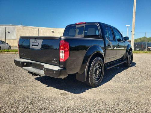 2021 Nissan Frontier SV