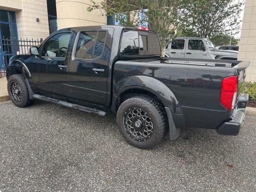 2021 Nissan Frontier SV