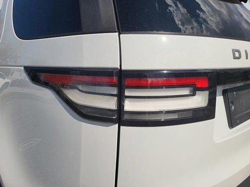 2018 Land Rover Discovery SE