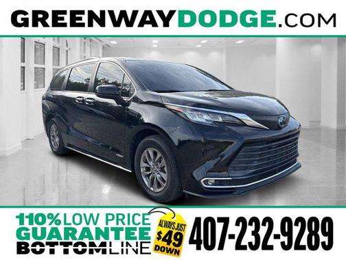 2021 Toyota Sienna XLE 8 Passenger