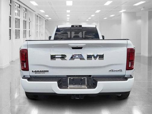 2025 RAM 3500 Laramie Crew Cab 4x4 8' Box