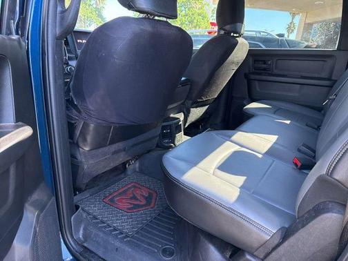 2024 RAM 2500 Tradesman Crew Cab 4x4 6'4' Box