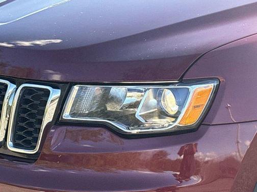 2022 Jeep Grand Cherokee Laredo