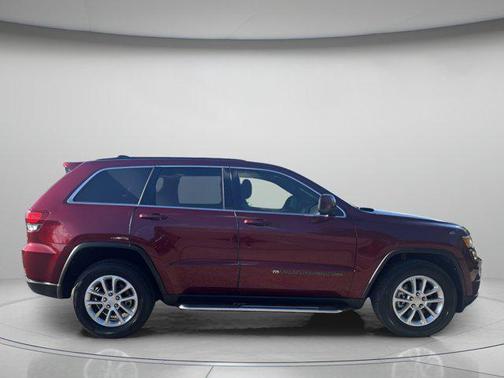 2022 Jeep Grand Cherokee Laredo