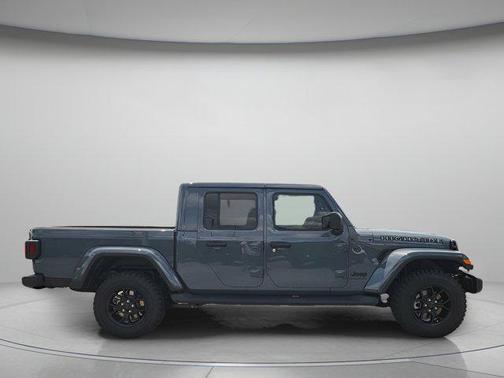 2025 Jeep Gladiator High Tide
