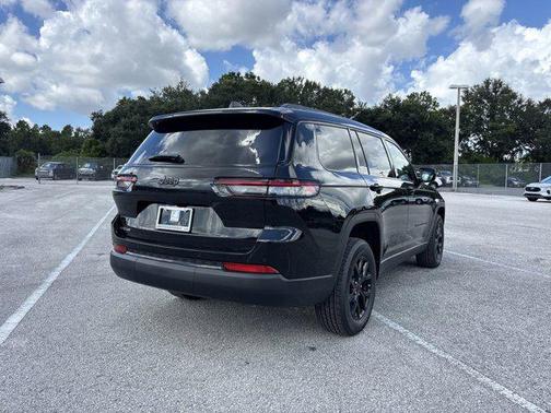 2025 Jeep Grand Cherokee L Altitude