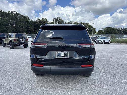 2025 Jeep Grand Cherokee L Altitude