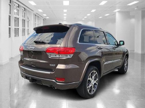 2018 Jeep Grand Cherokee Sterling Edition