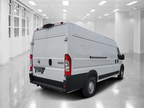 2025 RAM ProMaster 2500 Tradesman