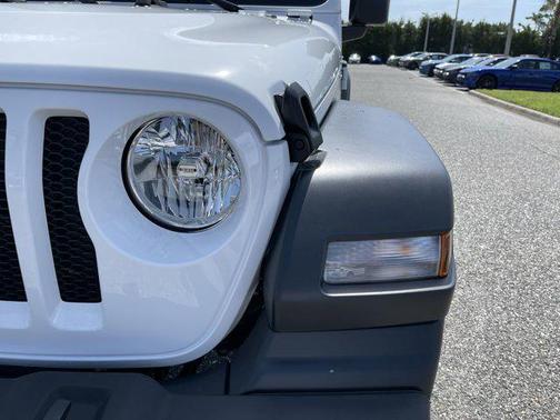2022 Jeep Wrangler Sport S