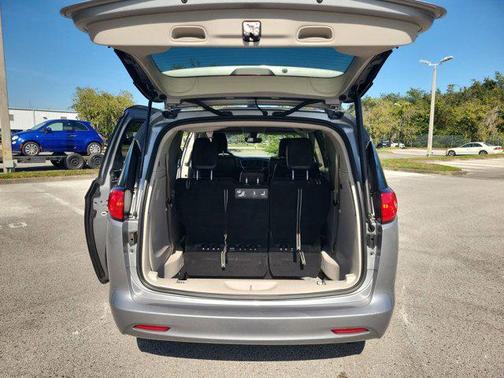 2020 Chrysler Voyager LXI