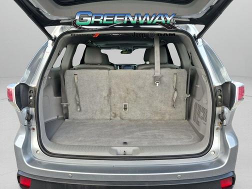 Silver Sky Metallic 2016 Toyota Highlander Limited